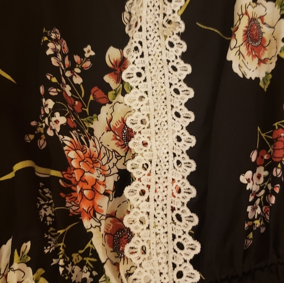 NWT romper - Picture 7 of 7